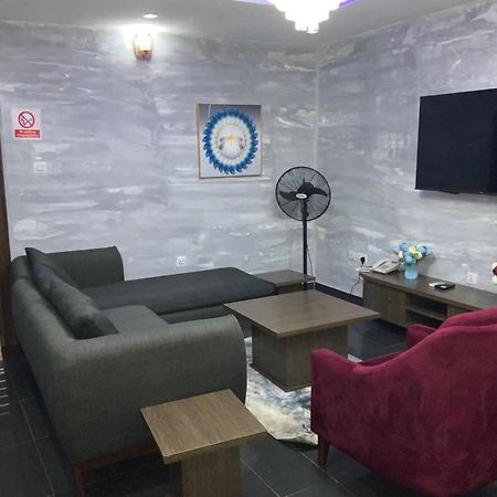 March Forte 3 Bedroom Apartment Ikeja Exteriör bild