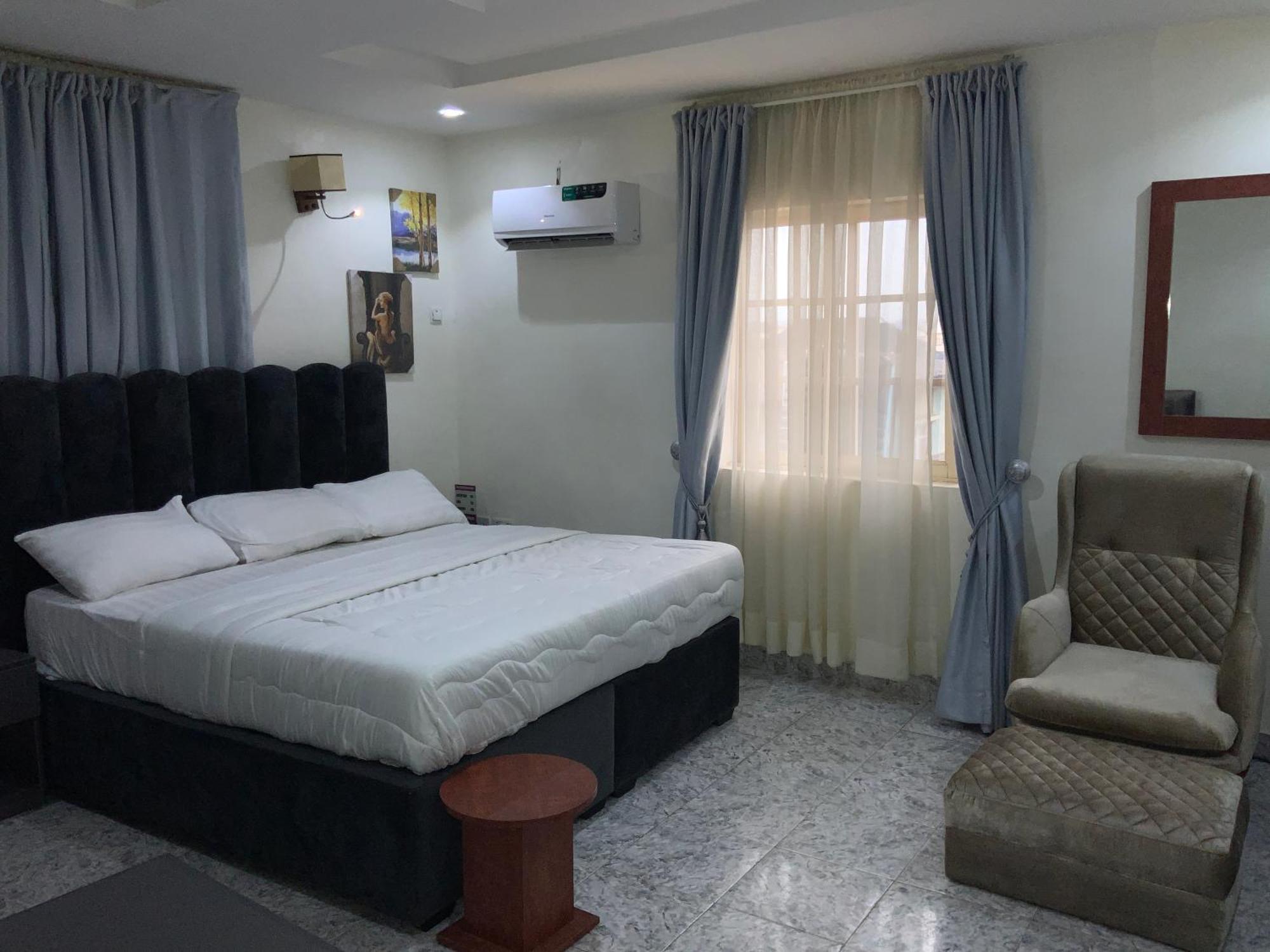 March Forte 3 Bedroom Apartment Ikeja Exteriör bild